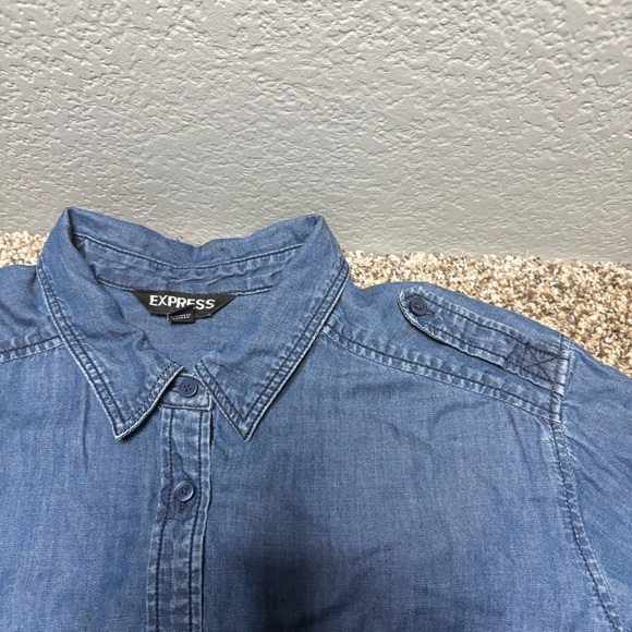 Express Women’s Large Light Blue Denim Shirt - Picture 6 of 13